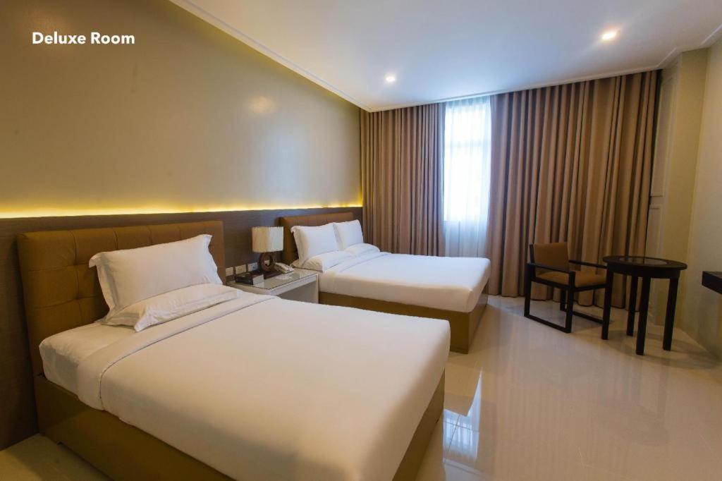 Iloilo Gateway Hotel And Suites Pavia Ngoại thất bức ảnh