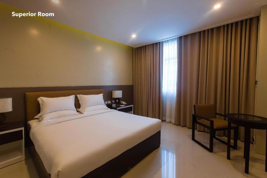 Iloilo Gateway Hotel And Suites Pavia Ngoại thất bức ảnh