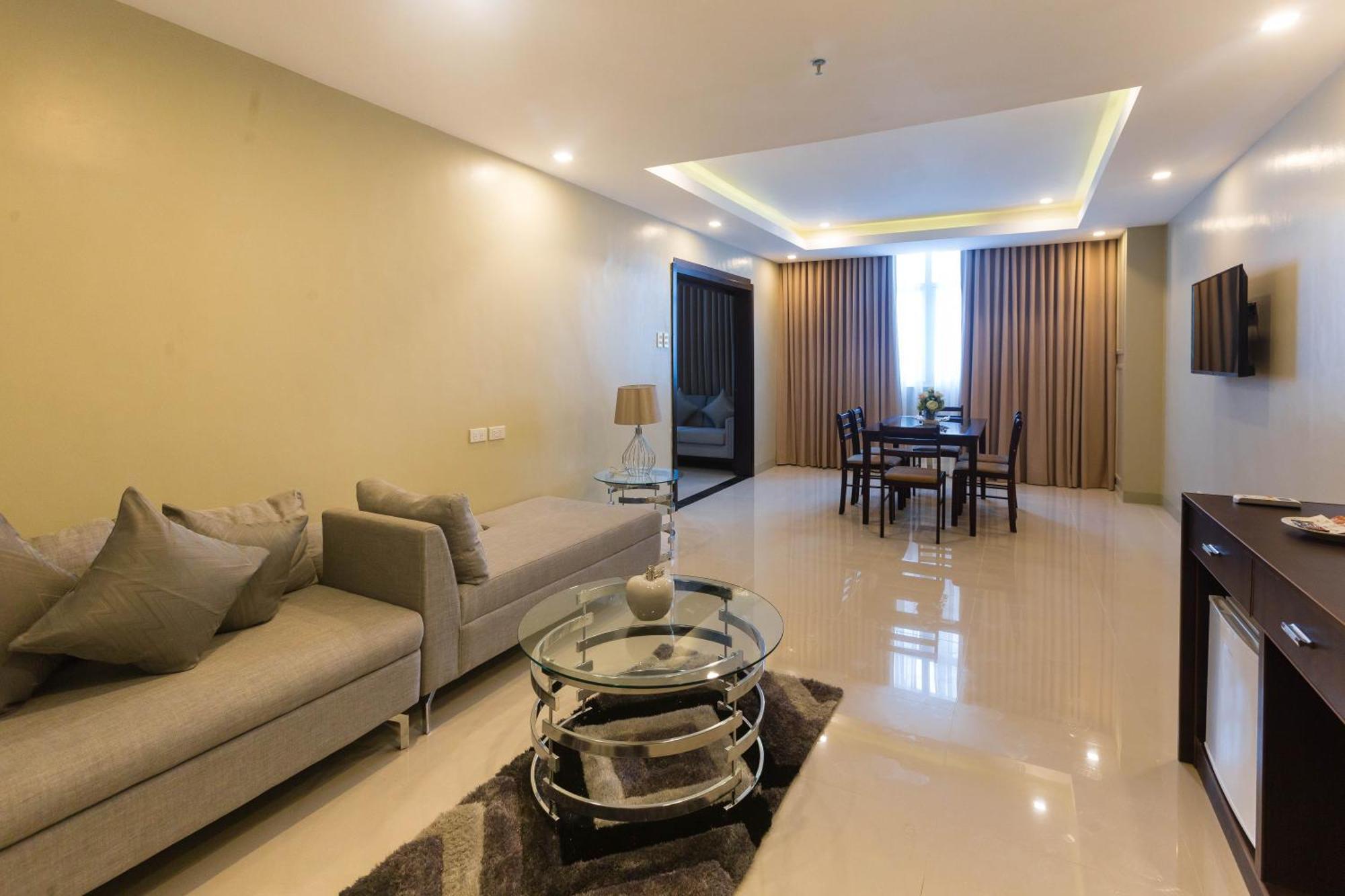 Iloilo Gateway Hotel And Suites Pavia Ngoại thất bức ảnh